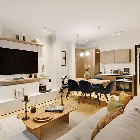 Thelander - Champs Elysees Serviced شقة