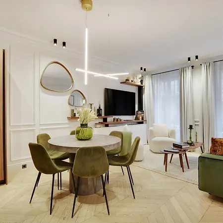 Thelander - Champs Elysees Serviced شقة