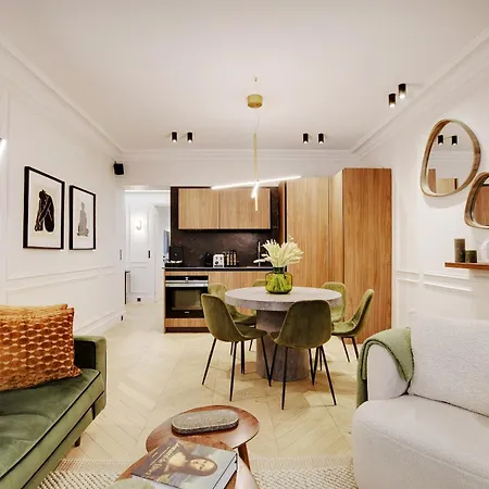 Thelander - Champs Elysees Serviced *