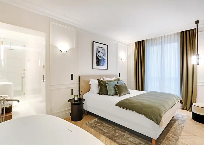 Thelander - Champs Elysees Serviced Apartmán