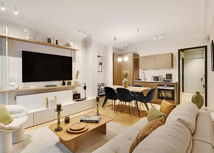 Thelander - Champs Elysees Serviced Apartmán