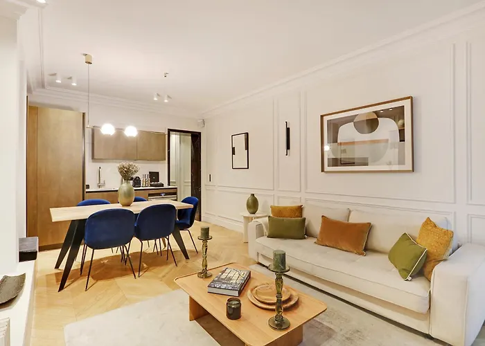 Thelander - Champs Elysees Serviced Apartmán